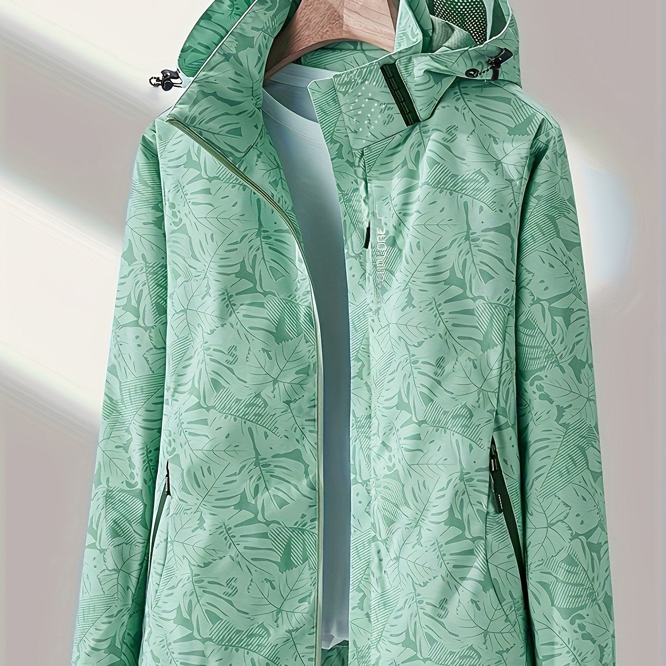 Women's Lightweight Windproof Hooded Jacket